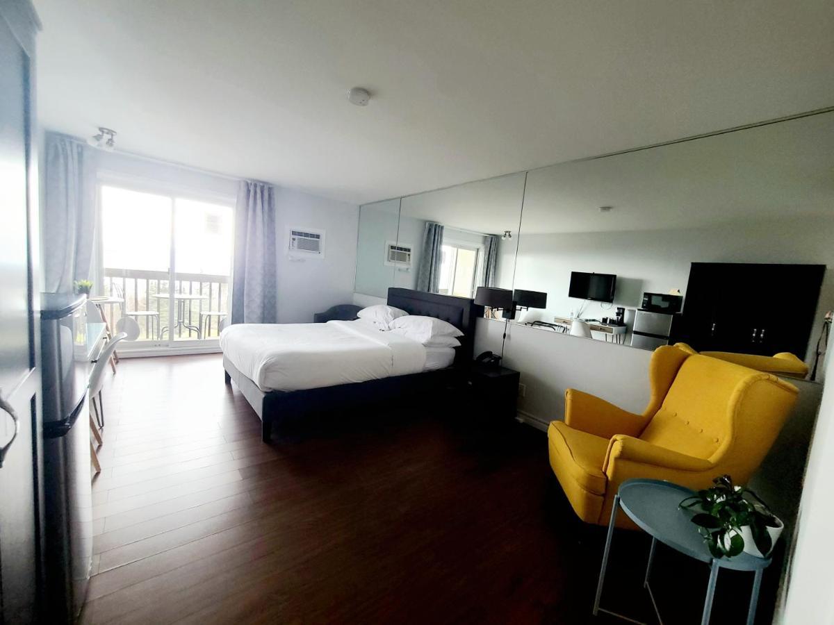 Horizon 777 Hotel Saint-Simeon  Room photo