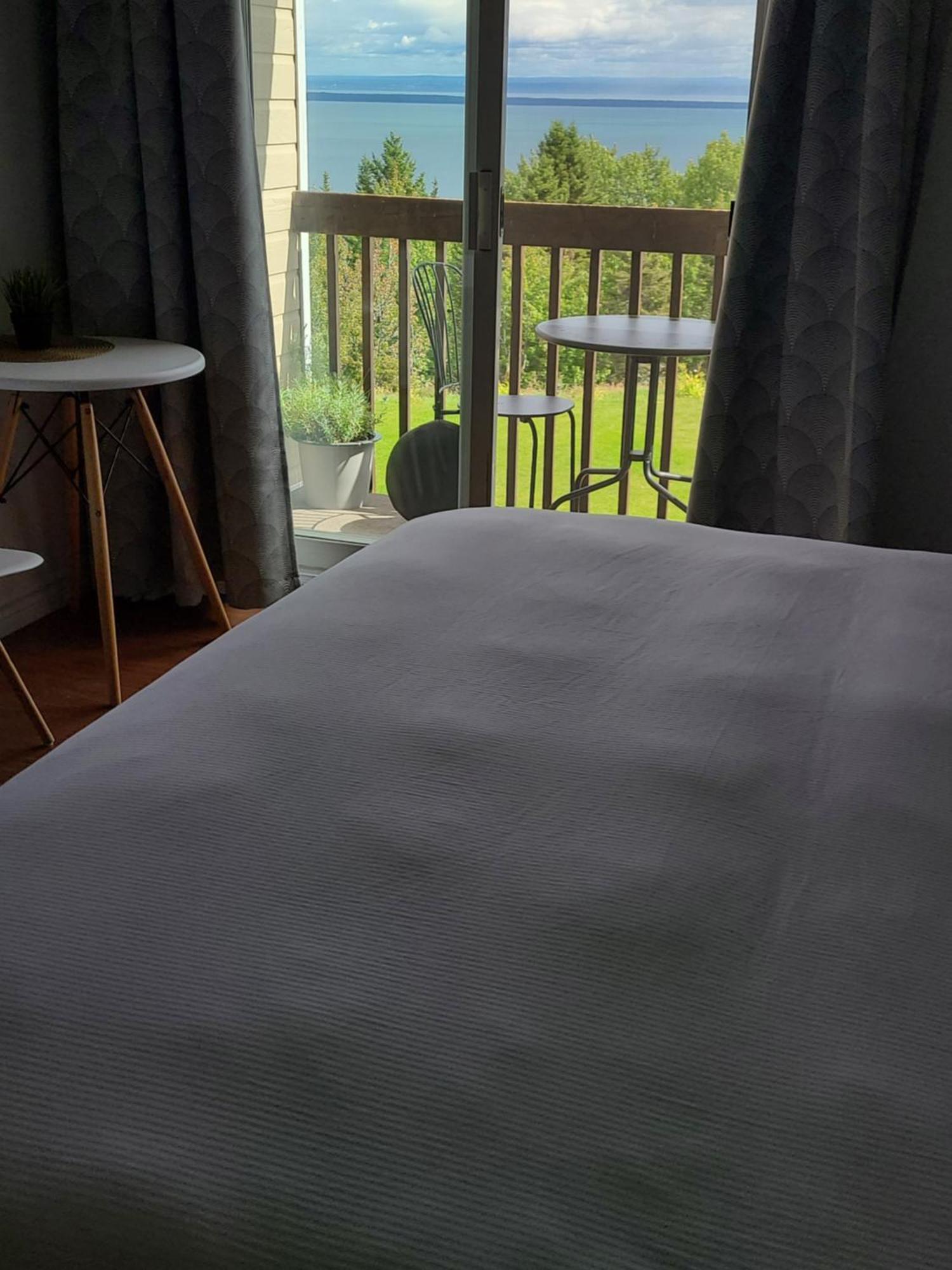 Horizon 777 Hotel Saint-Simeon  Room photo